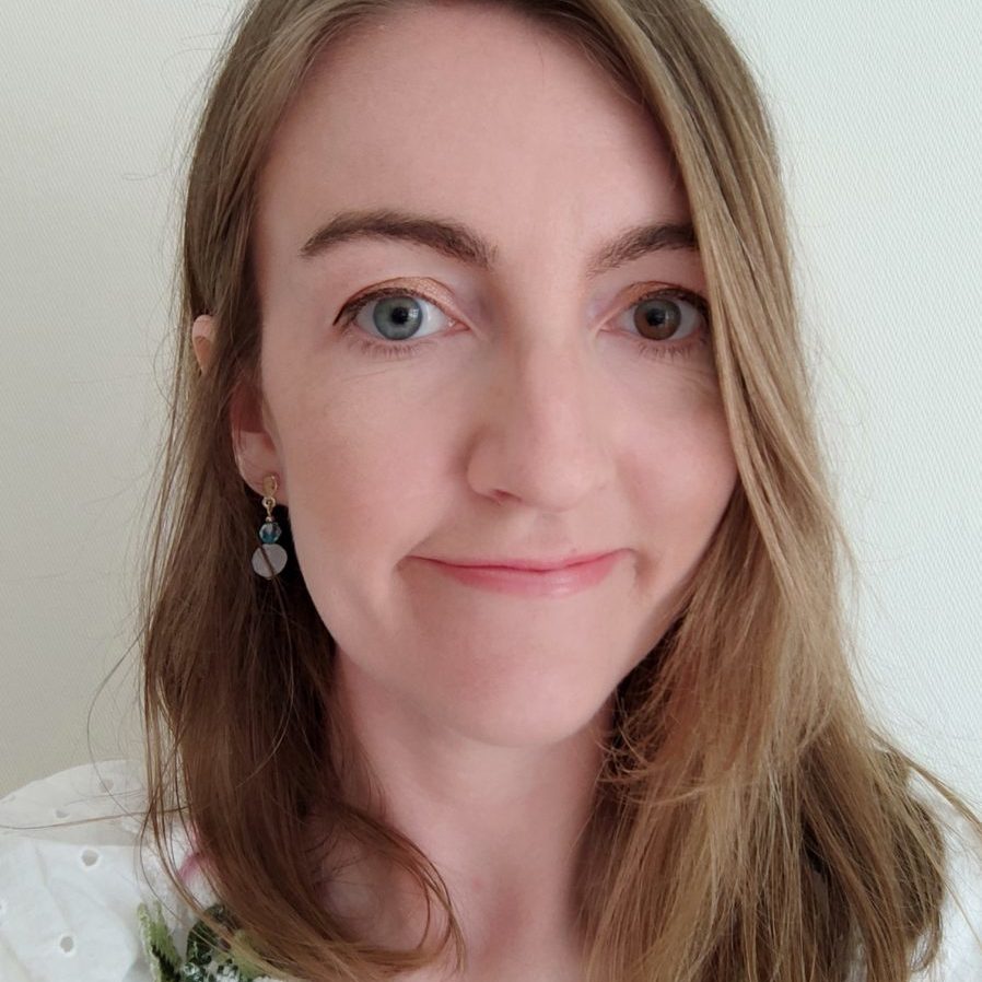 profile photo Laura website pic profile photo Laura website pic